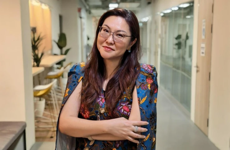 Joan Ho