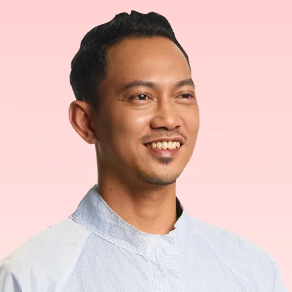 Adult learner upgrading skills in robotics and automation through part-time specialist diploma at Temasek Polytechnic