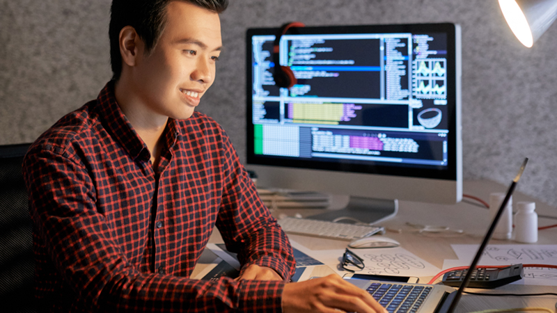 Work-Study Certificate leading to Diploma in Infocomm & Digital Media (ICT Systems, Services & Support)