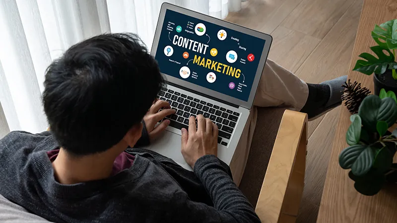 Specialist Diploma in Digital Marketing & Communication Management