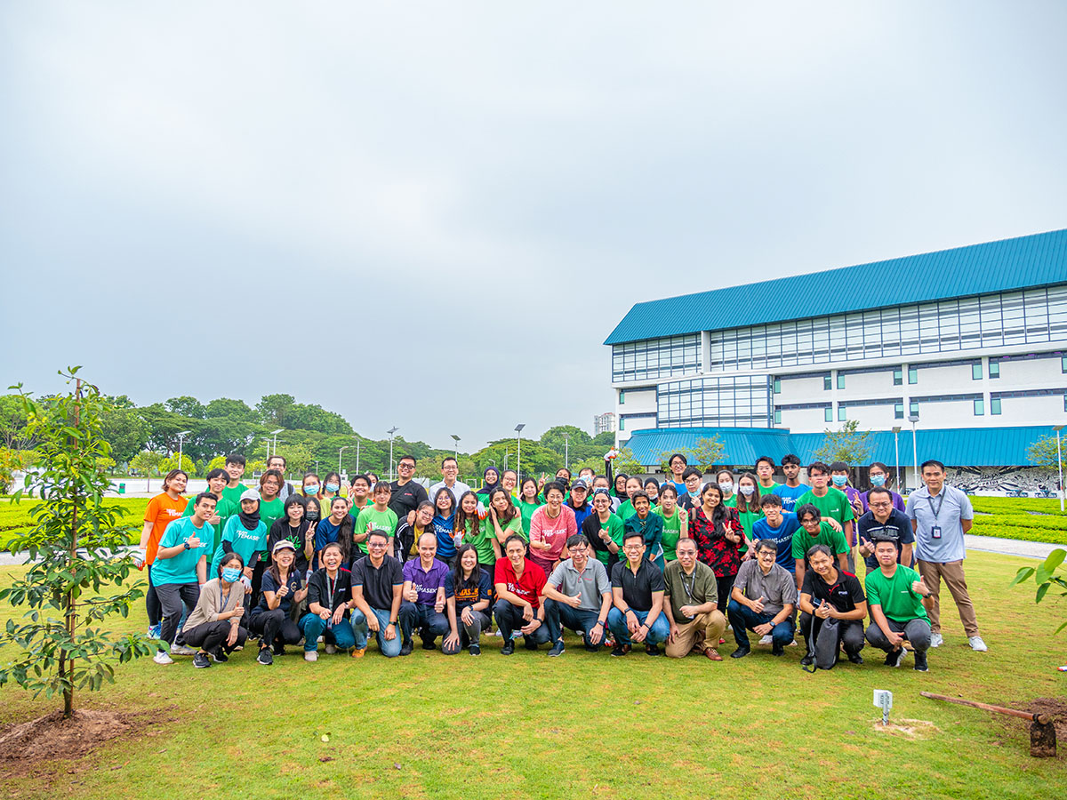 TGIG Tree Planting